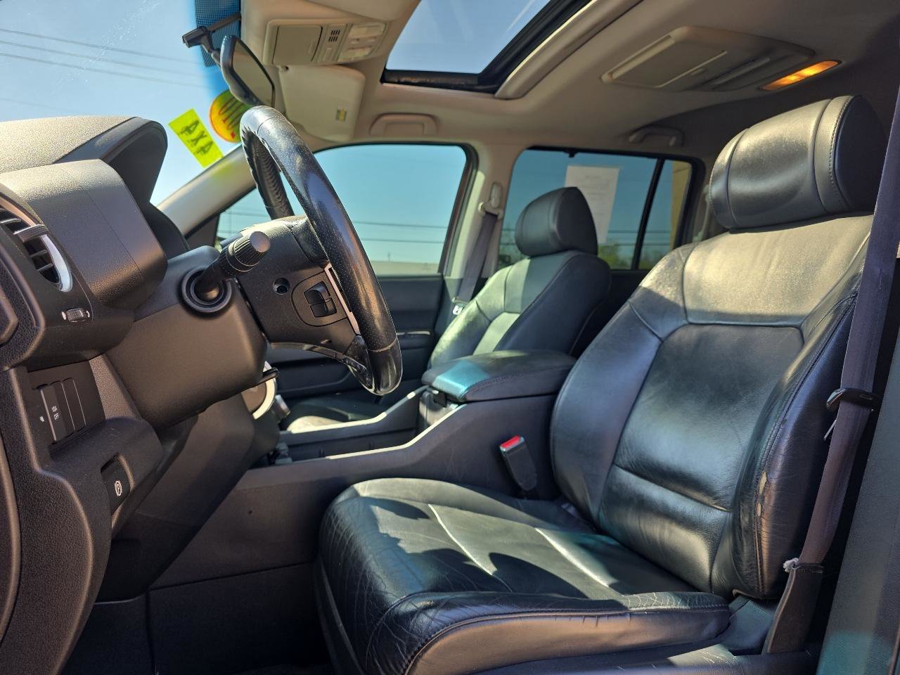 Used 2010 Honda Pilot Touring image 11