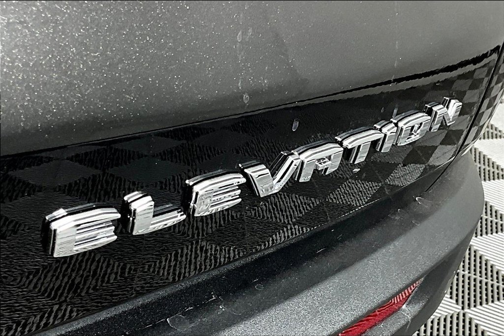 New 2026 GMC Acadia Elevation w/ Elevation Premium Package FWD image 9