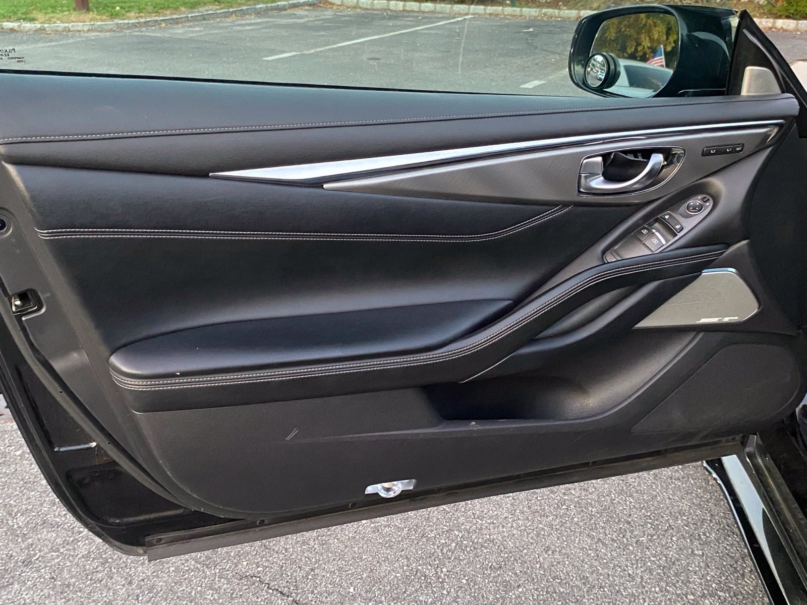 Used 2019 INFINITI Q60 3.0t Luxe w/ Essential Package AWD/4WD image 12