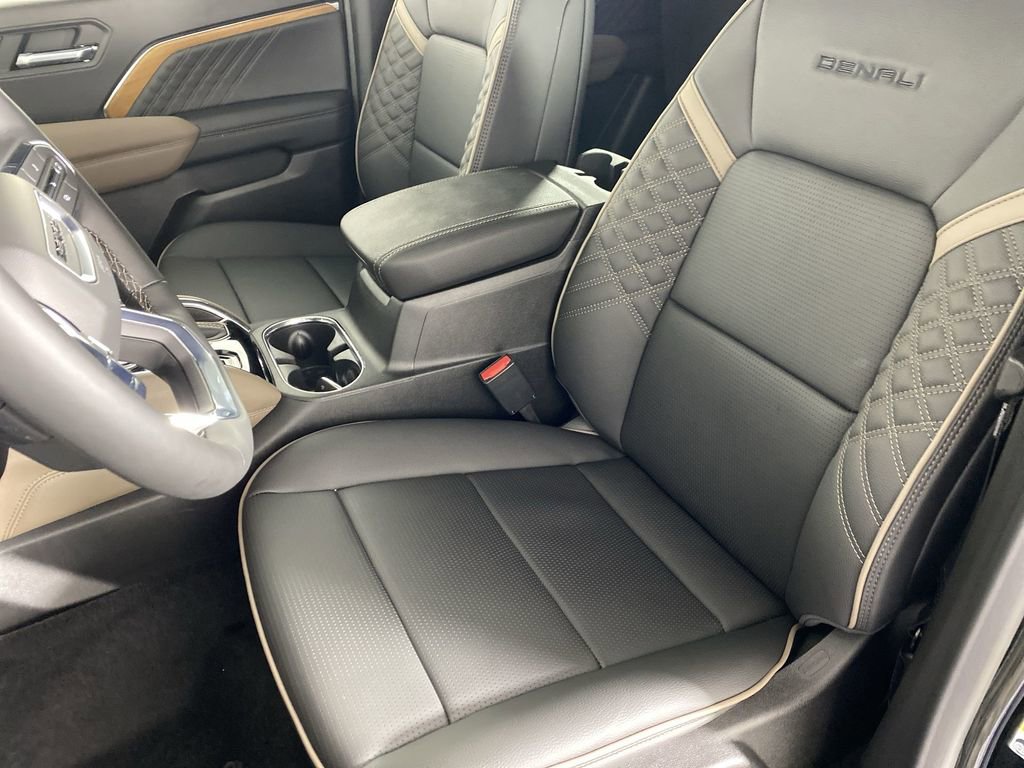 New 2026 GMC Canyon Denali image 21