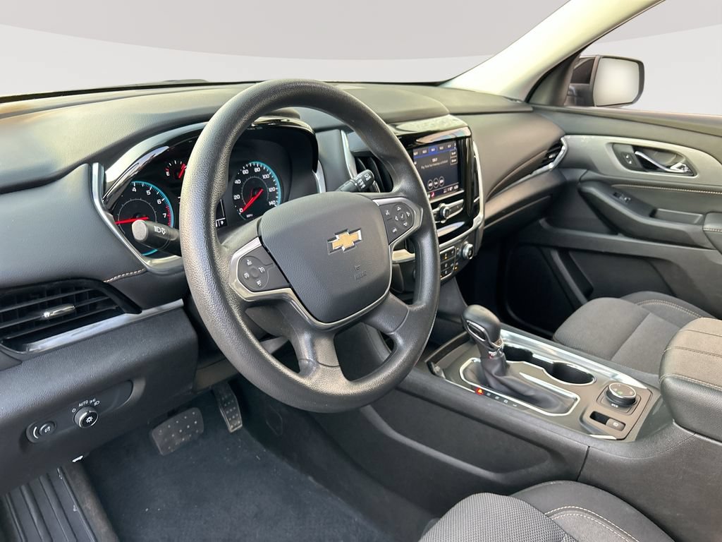 Used 2021 Chevrolet Traverse LS AWD/4WD image 14