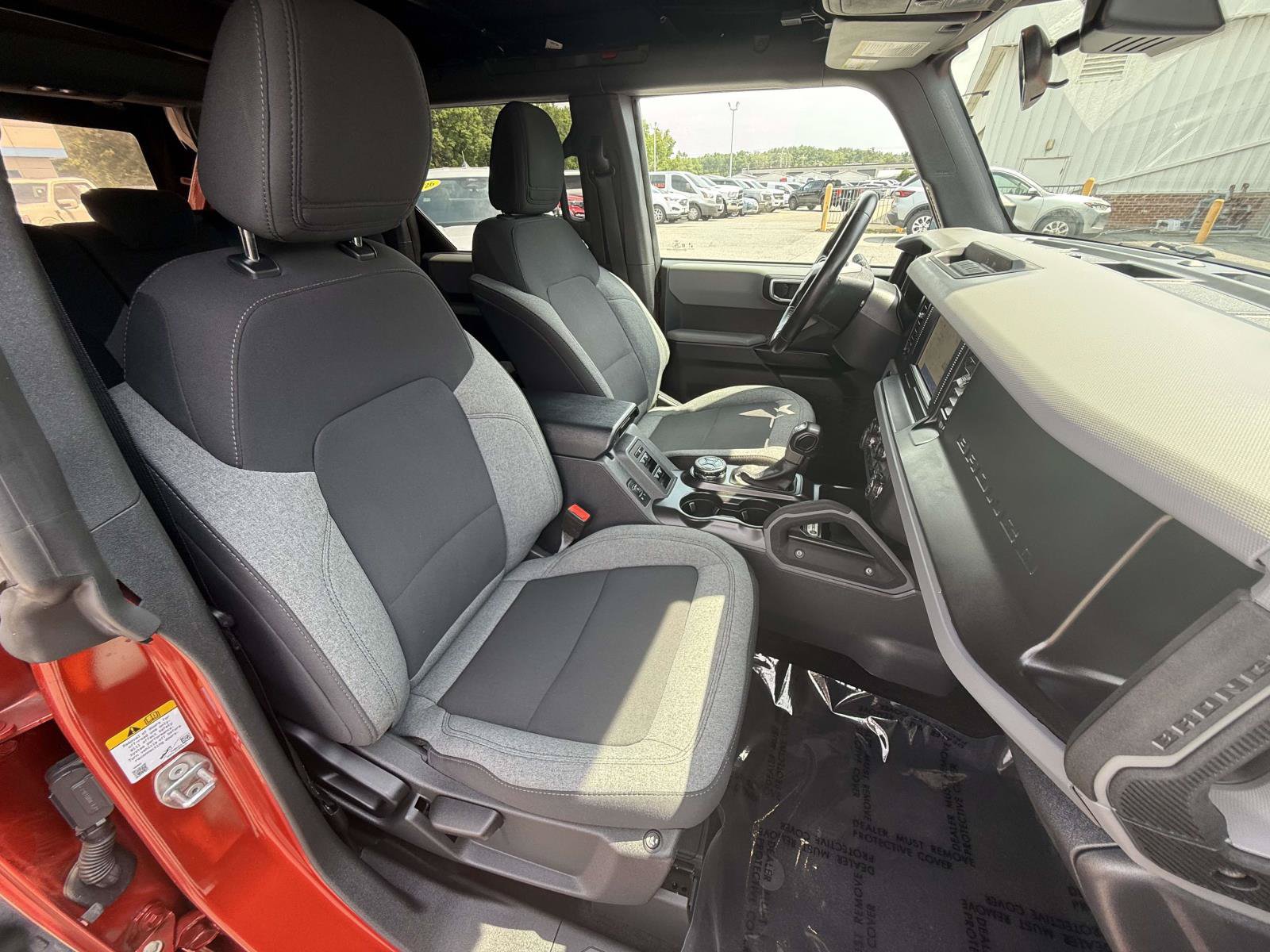 Used 2023 Ford Bronco 4-Door AWD/4WD image 9
