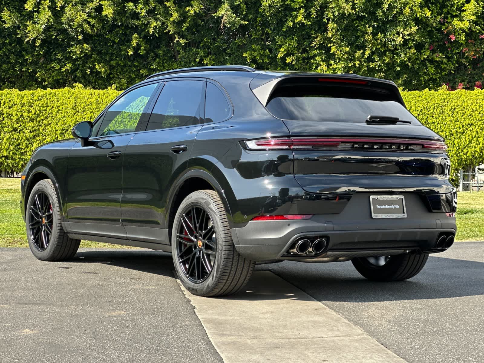 New 2026 Porsche Cayenne S AWD/4WD image 3