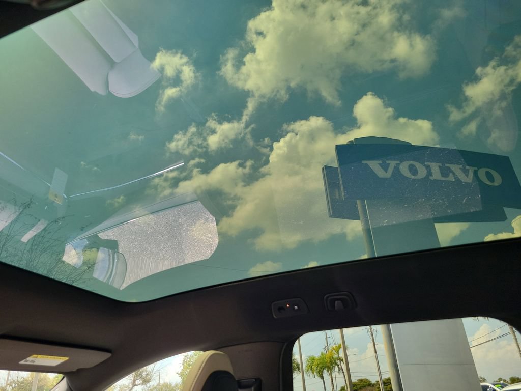 New 2026 Volvo EX90 Plus RWD image 5