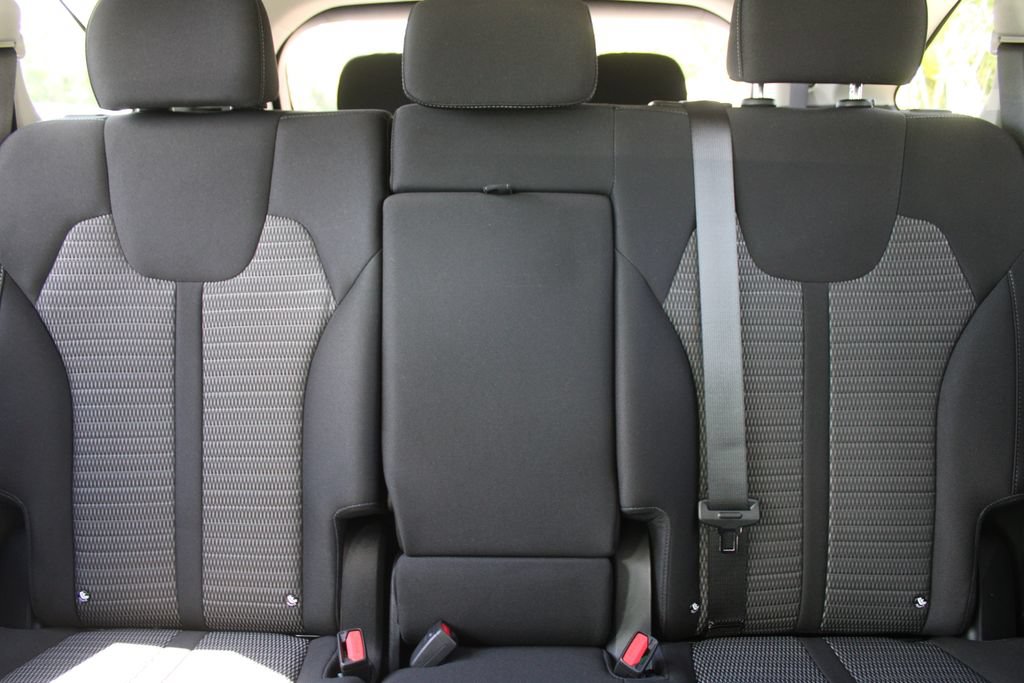 Certified 2026 Kia Sorento LX FWD image 49