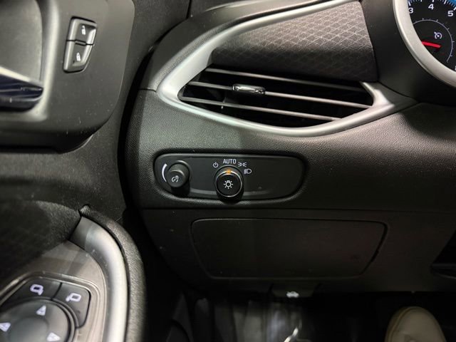 Used 2023 Chevrolet Malibu LT image 15