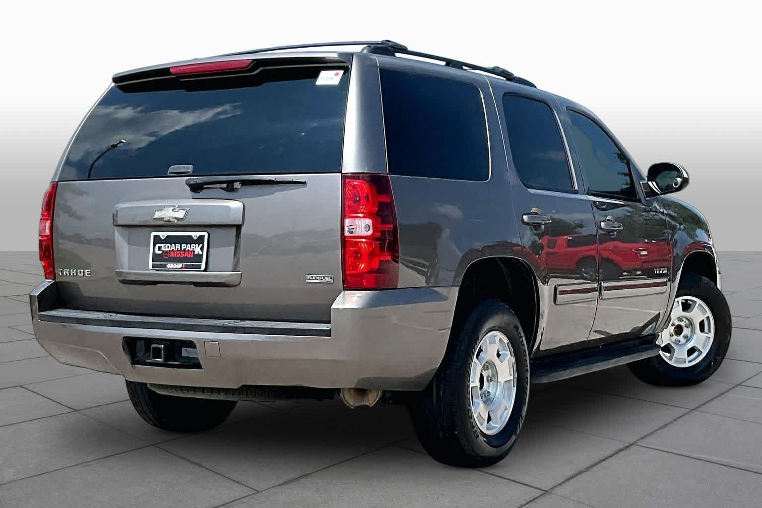 Used 2011 Chevrolet Tahoe LS RWD image 12