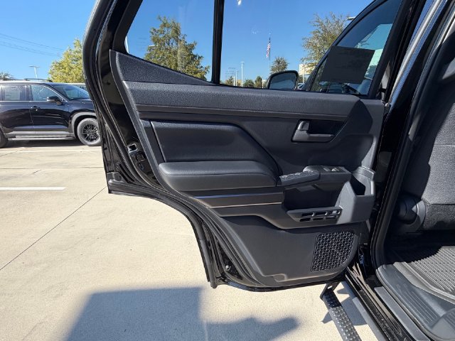 New 2026 Toyota 4Runner SR5 AWD/4WD image 18