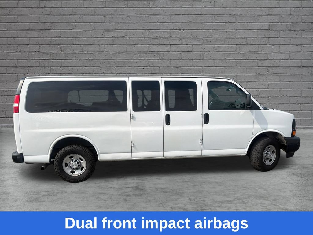 Used 2017 Chevrolet Express 3500 LS RWD image 9