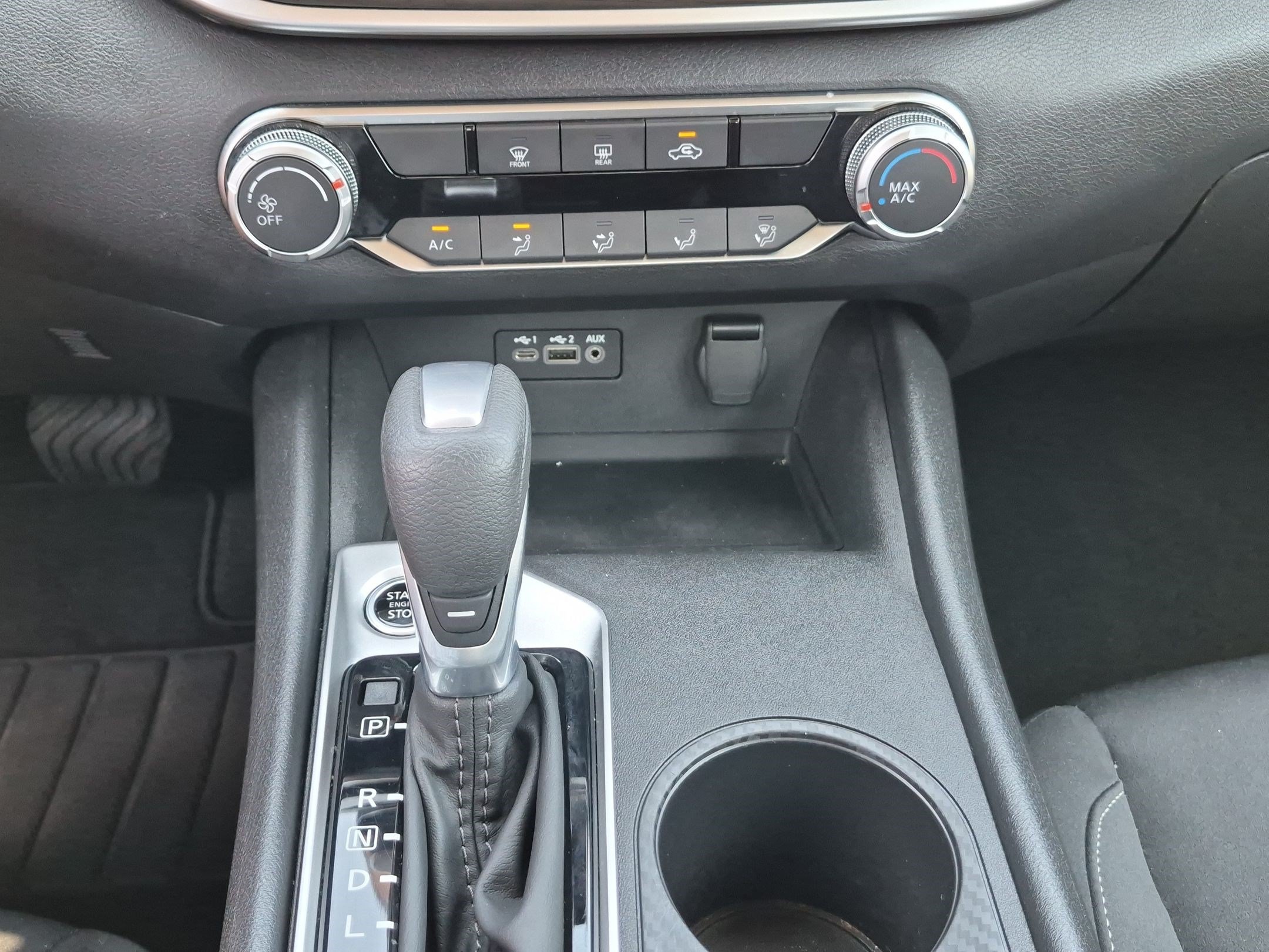 Used 2025 Nissan Altima 2.5 SV FWD image 25