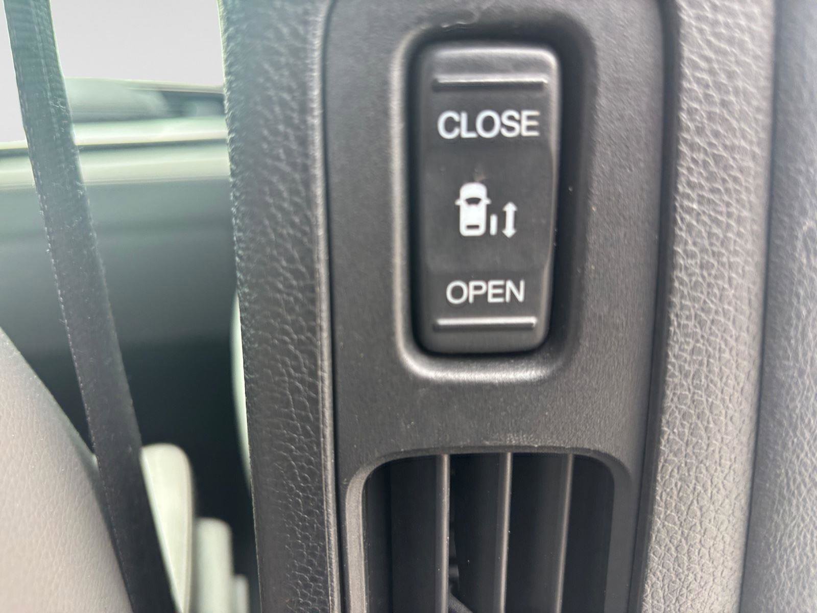 Used 2019 Honda Odyssey Elite image 46