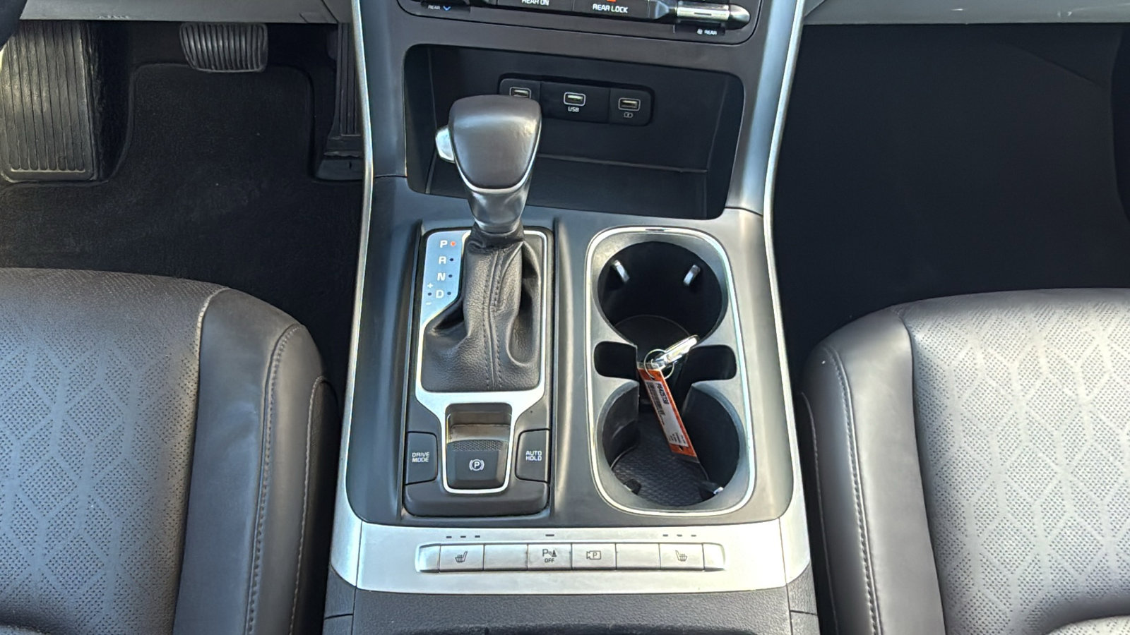 Used 2024 Kia Carnival LX image 26