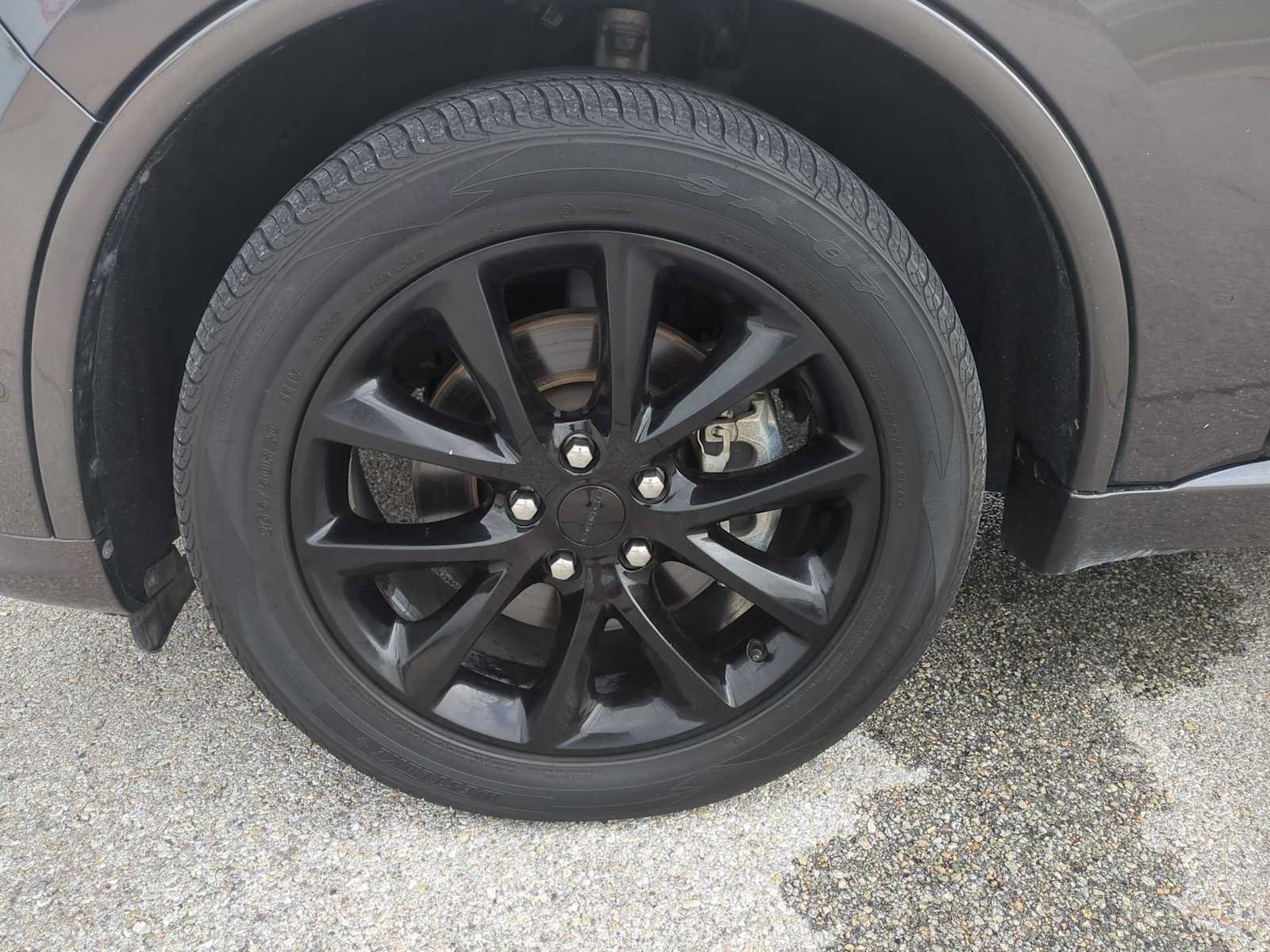 Used 2018 Dodge Durango R/T w/ Blacktop Package AWD/4WD image 34