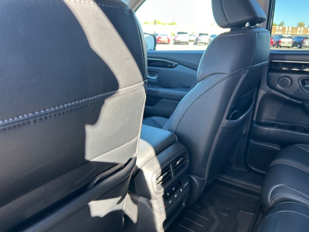 Certified 2024 Honda Pilot Touring image 19