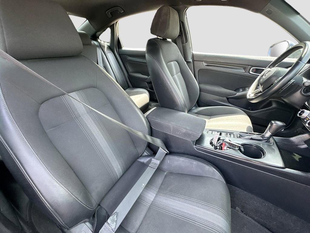 Used 2023 Honda Civic Sport image 25