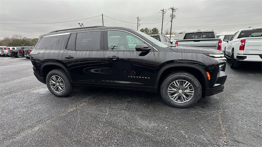 New 2026 Chevrolet Traverse LT w/ Driver Confidence Package image 4