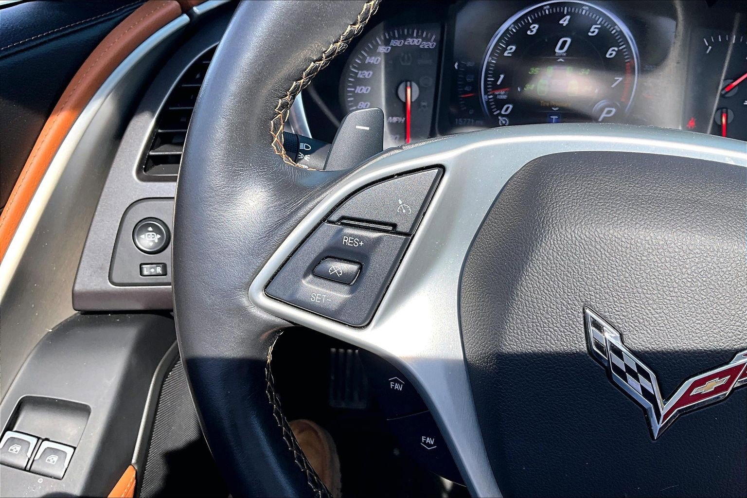 Used 2018 Chevrolet Corvette Z06 RWD image 18