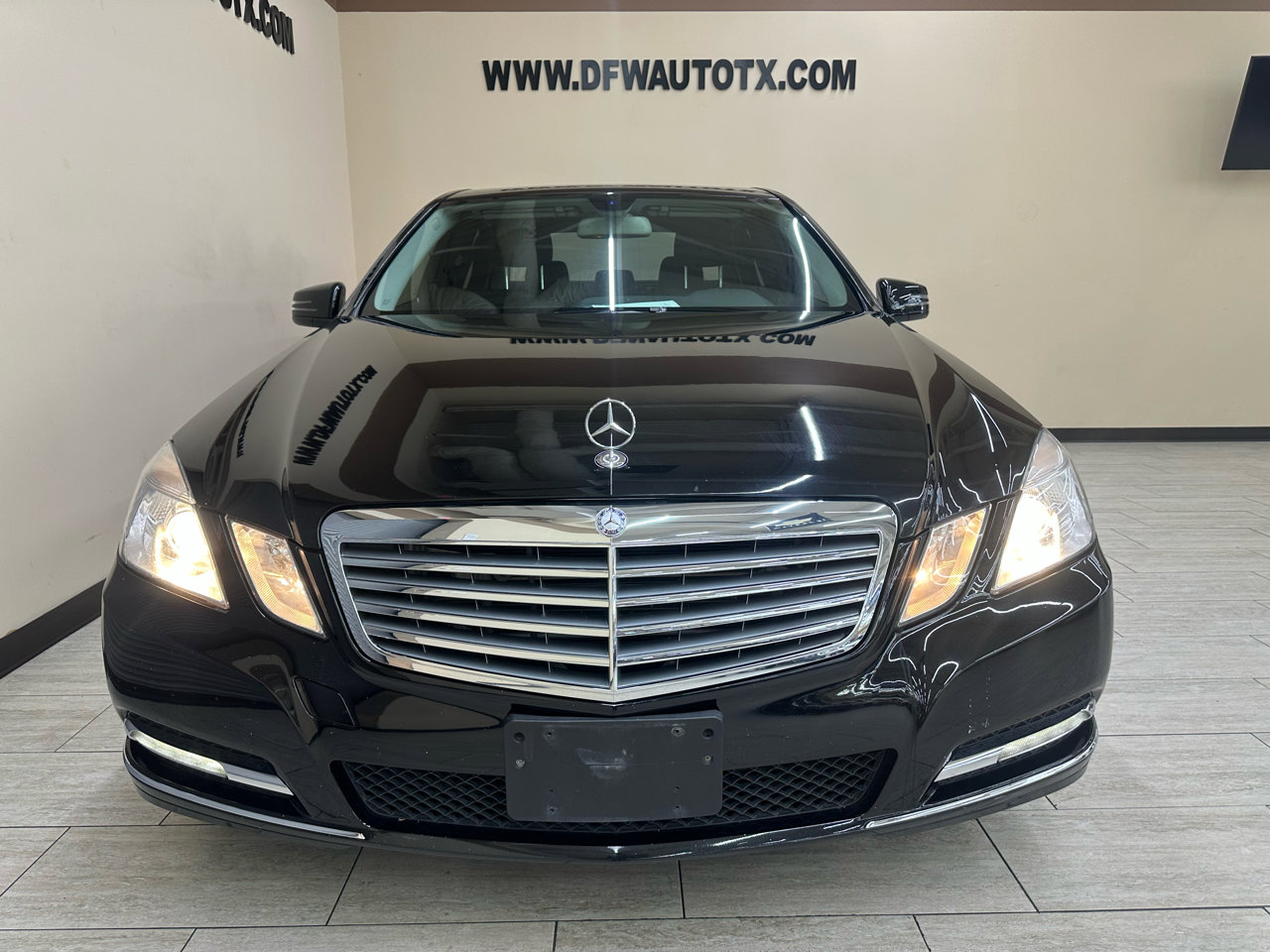 Used 2013 Mercedes-Benz E 350 BlueTEC Sedan image 5