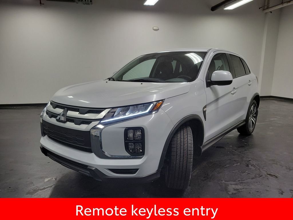 Used 2025 Mitsubishi Outlander Sport LE image 4