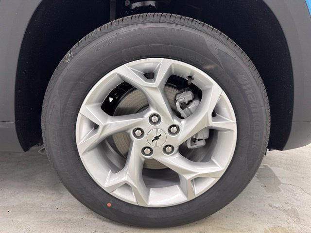 New 2026 Chevrolet Trax LS w/ LS Convenience Package FWD image 28