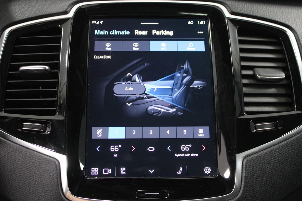 Used 2023 Volvo XC90 B5 Plus image 51