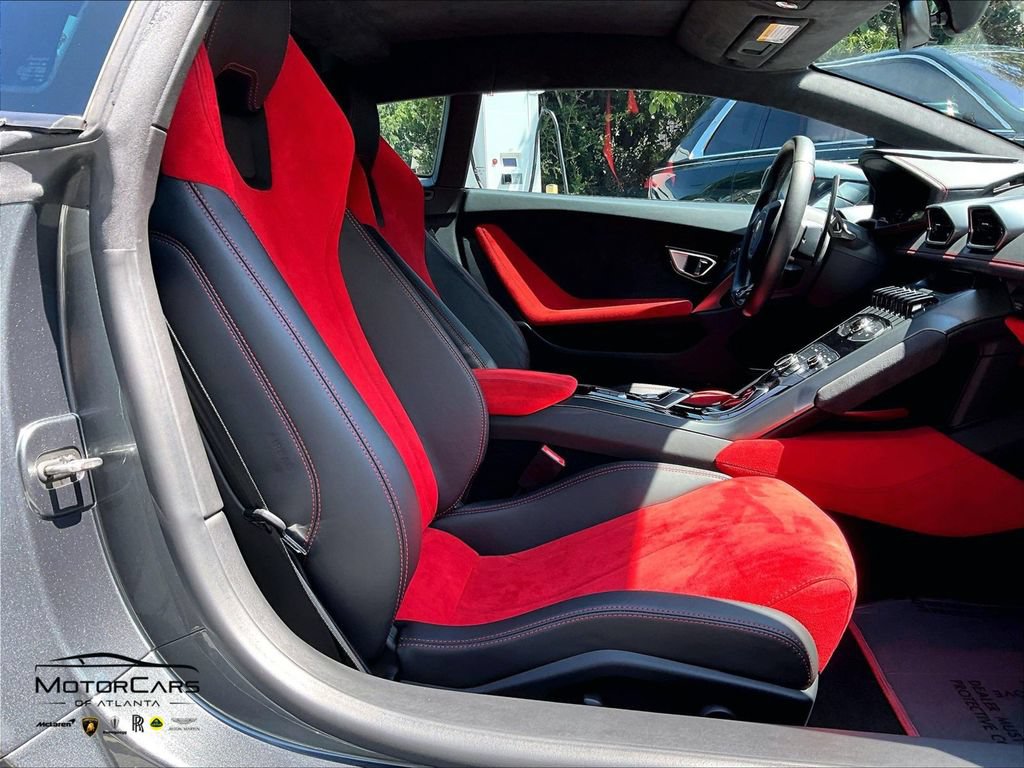 Used 2015 Lamborghini Huracan LP 610-4 AWD/4WD image 8