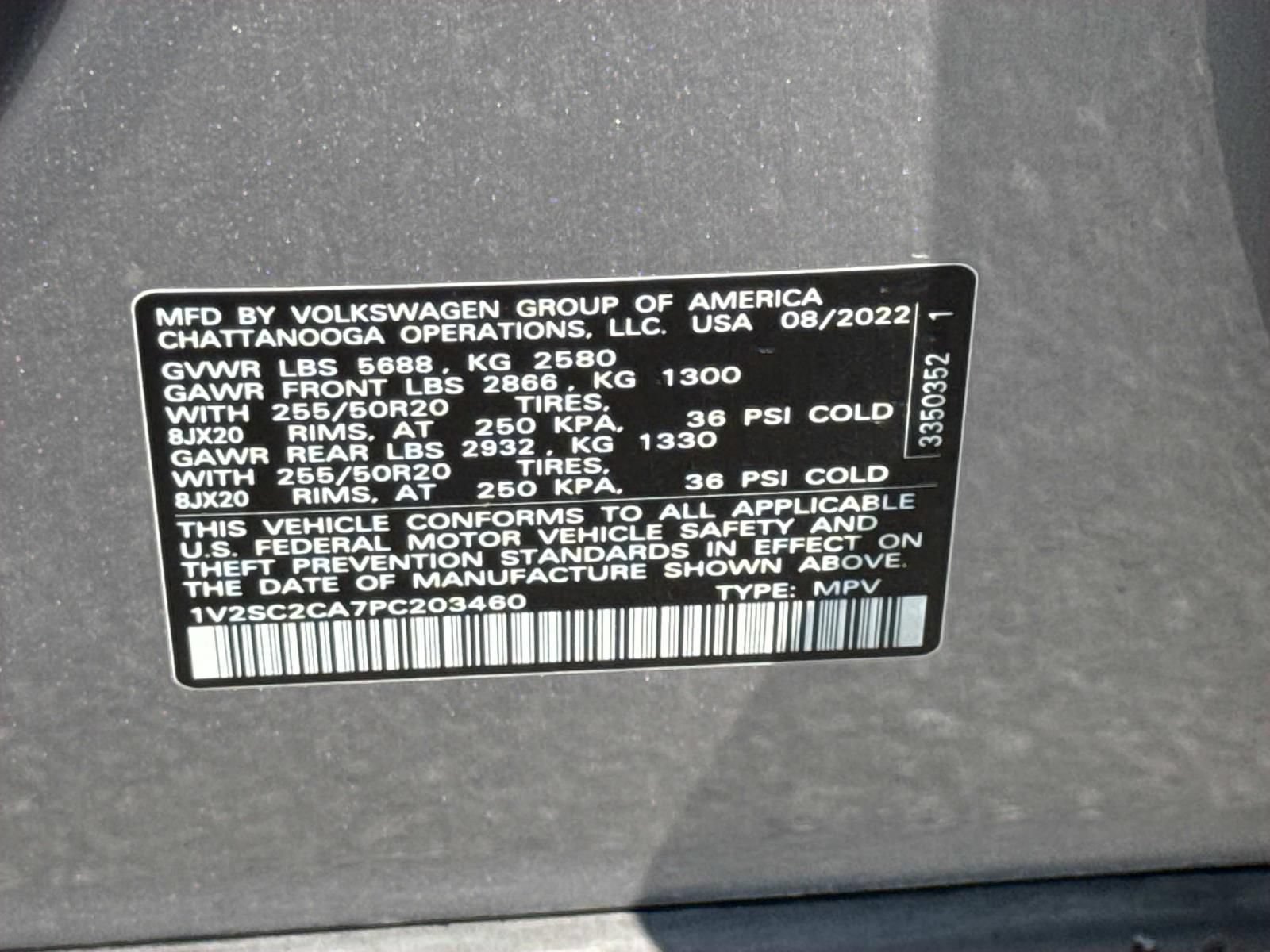 Used 2023 Volkswagen Atlas Cross Sport SEL R-Line AWD/4WD image 30