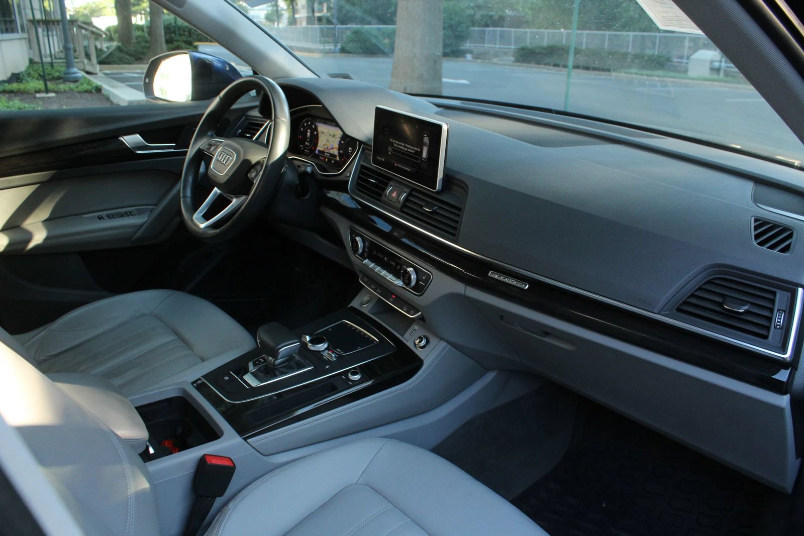 Used 2019 Audi Q5 2.0T Premium Plus w/ Premium Plus Package AWD/4WD image 19