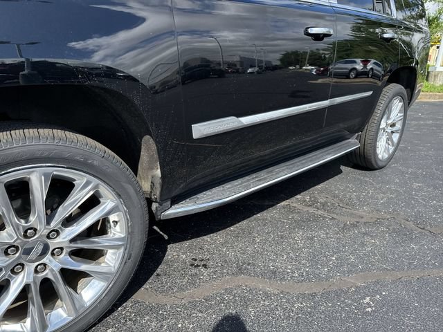 Used 2019 Cadillac Escalade Luxury AWD/4WD image 9