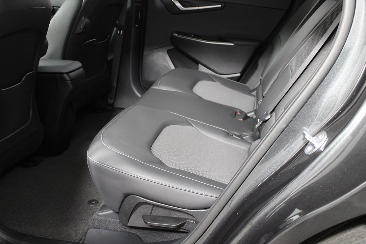 Used 2024 Kia EV6 Light RWD image 23