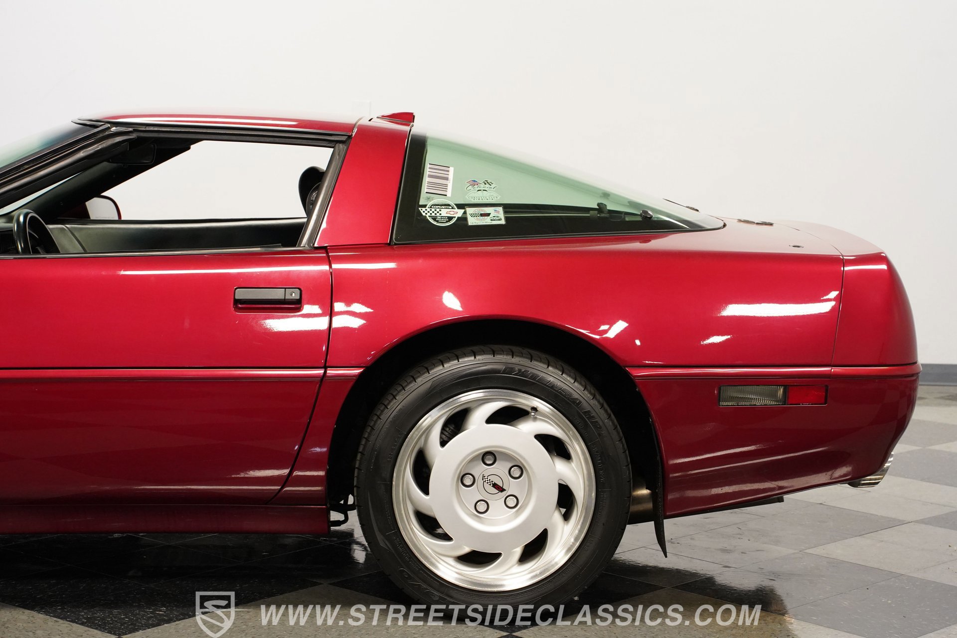 Used 1991 Chevrolet Corvette ZR-1 RWD image 25