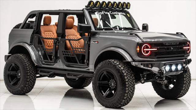 Used 2025 Ford Bronco CUSTOM image 2