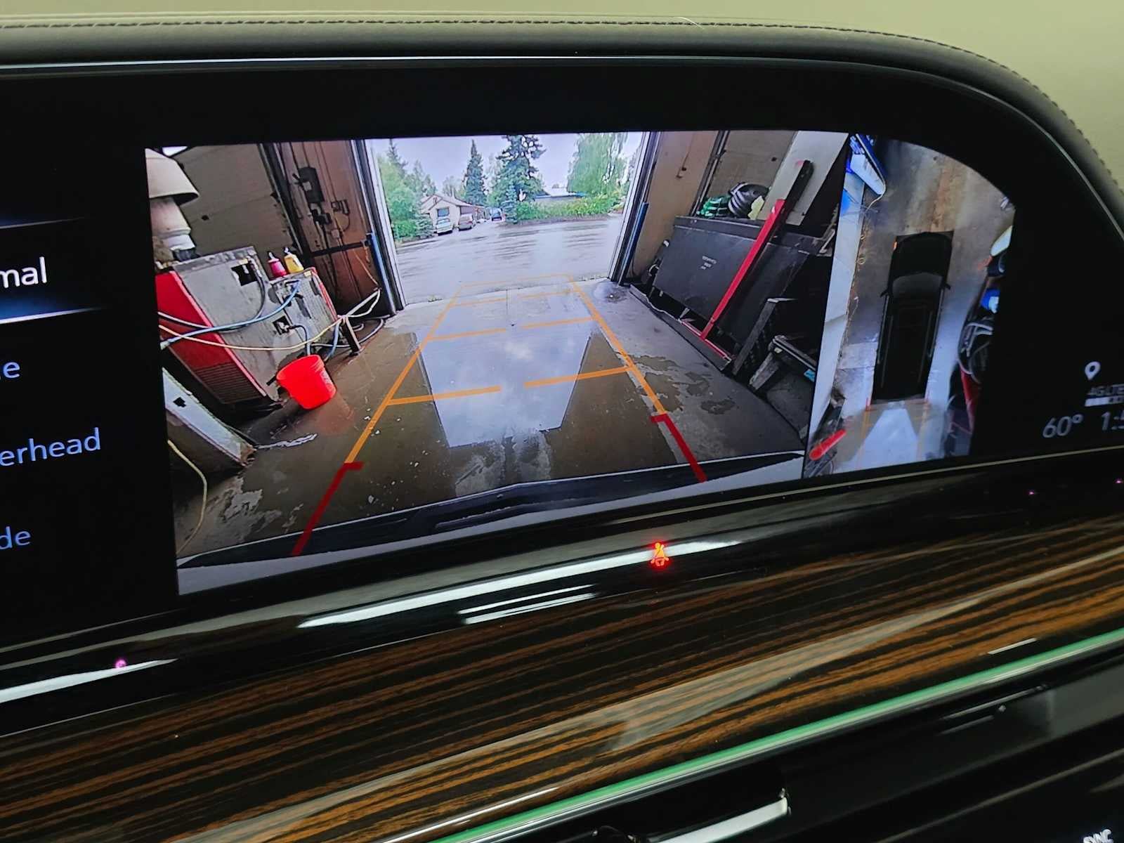 Certified 2021 Cadillac Escalade Premium Luxury w/ LPO, Illumination Package AWD/4WD image 30