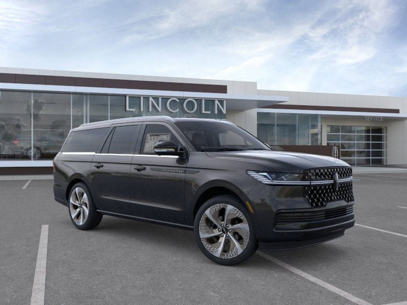 New 2026 Lincoln Navigator L Black Label AWD/4WD image 7