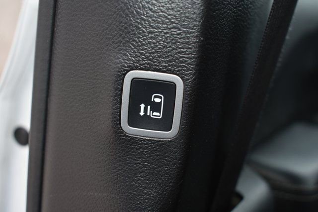 Used 2021 Chrysler Pacifica Limited w/ S Appearance Package image 38