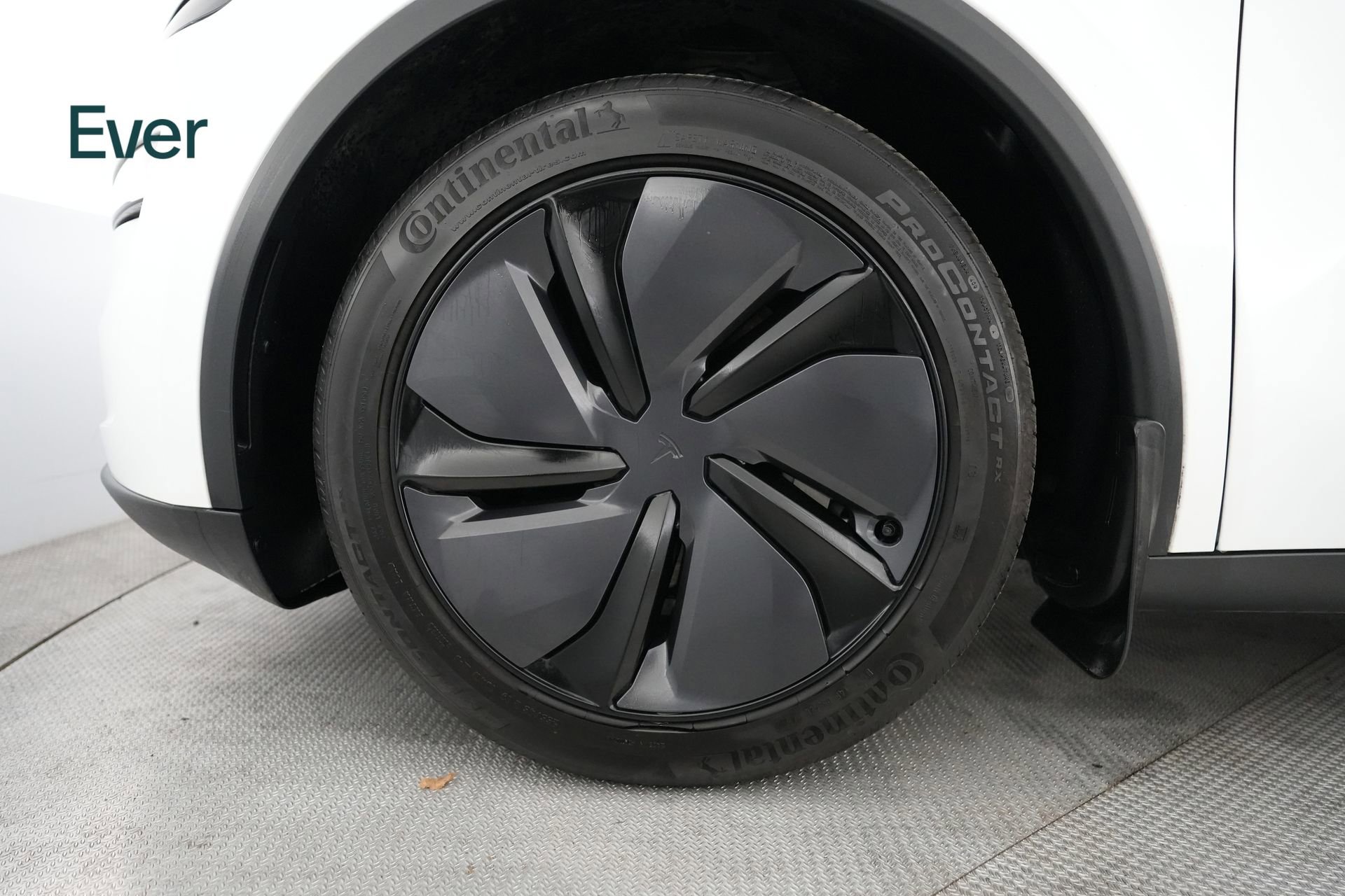 Used 2026 Tesla Model Y Long Range image 18