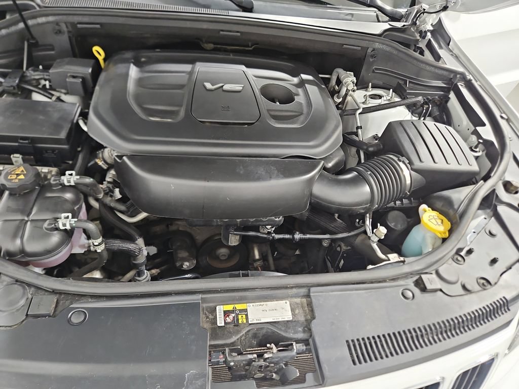 Used 2016 Jeep Grand Cherokee Limited AWD/4WD image 23