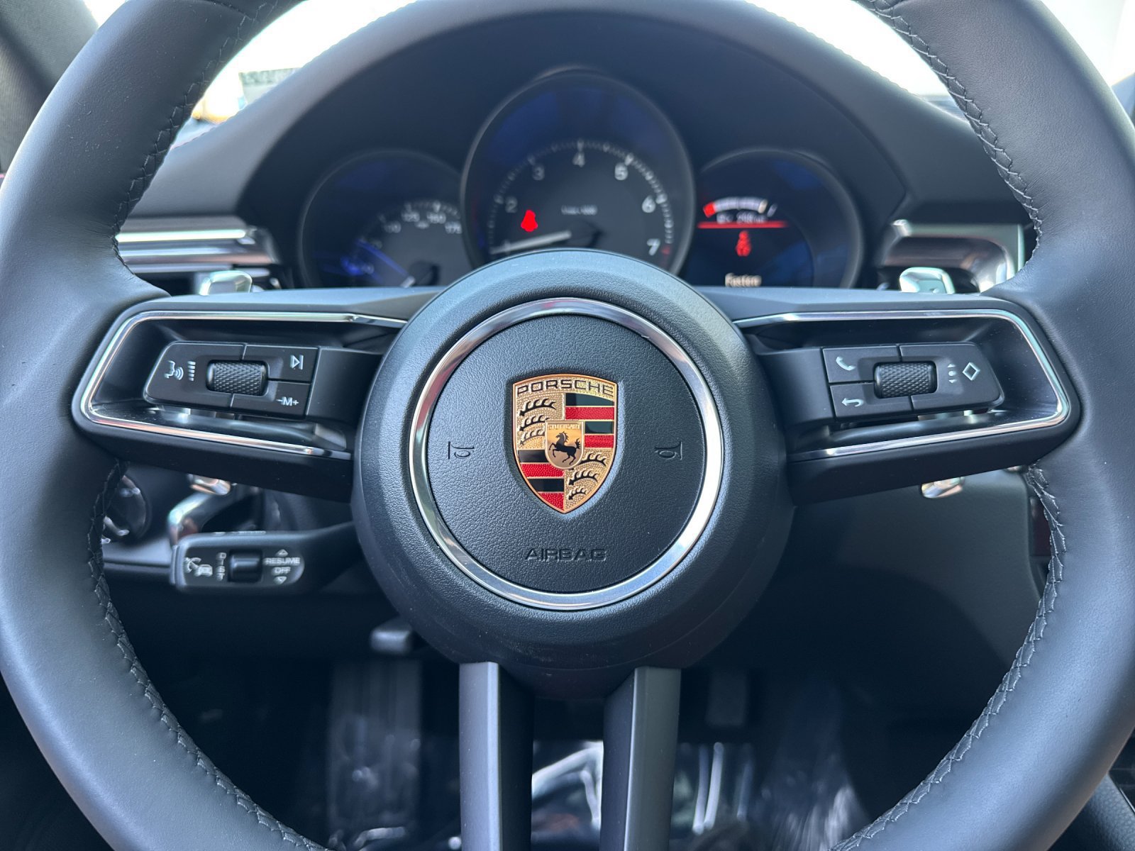 New 2026 Porsche Macan AWD/4WD image 24
