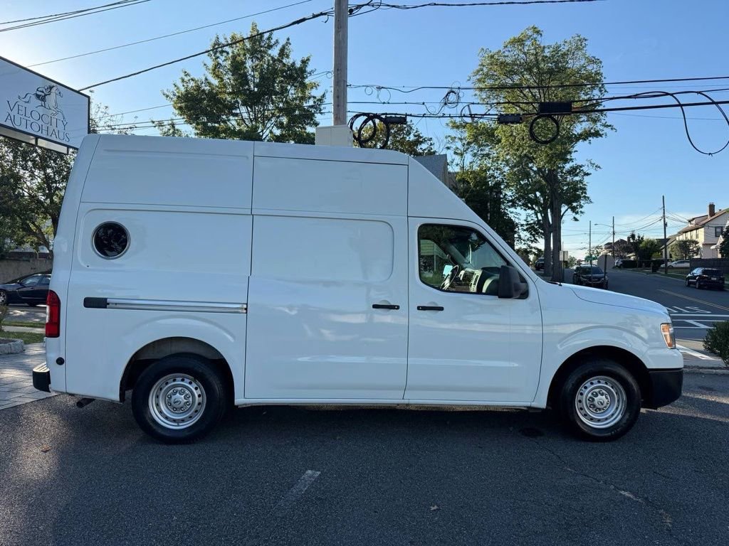 Used 2014 Nissan NV 2500 S image 9