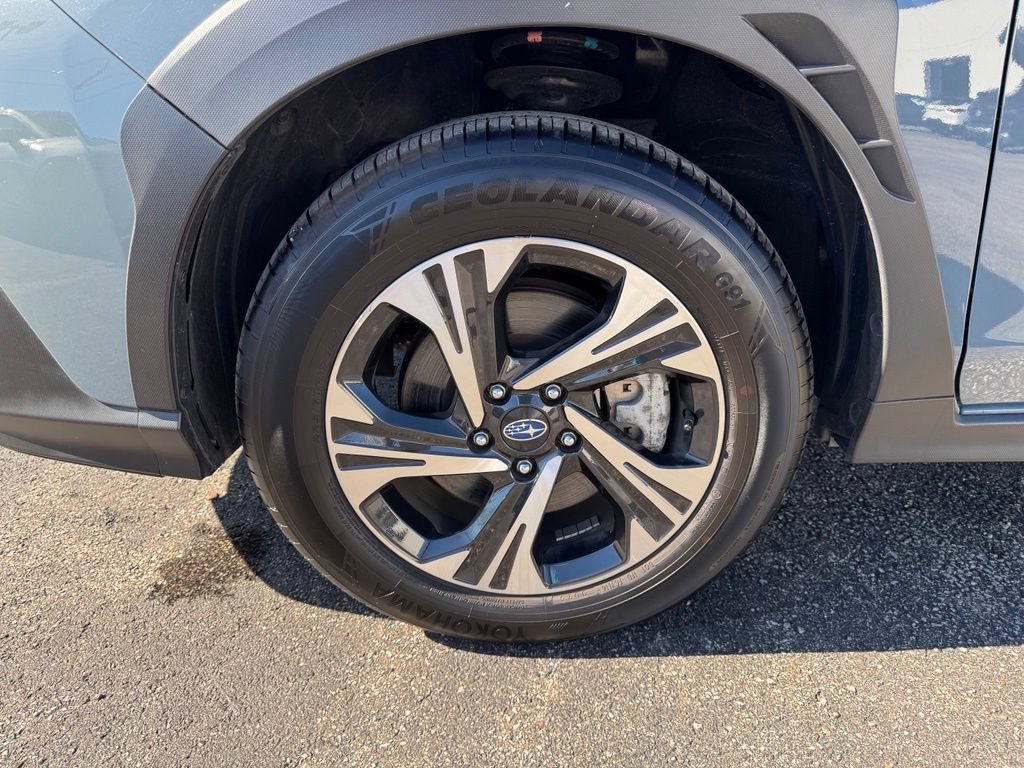 Used 2025 Subaru Crosstrek 2.5i Premium AWD/4WD image 27
