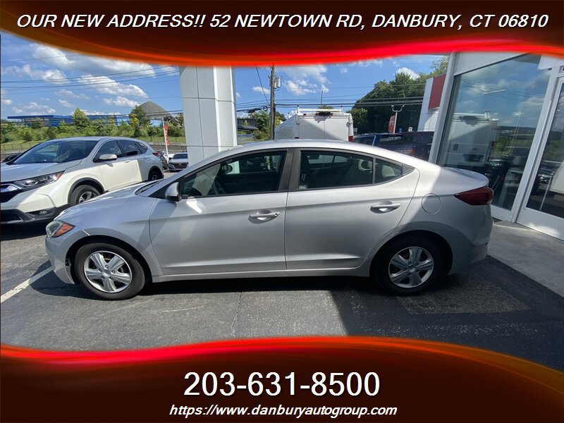 Used 2018 Hyundai Elantra SE FWD image 3