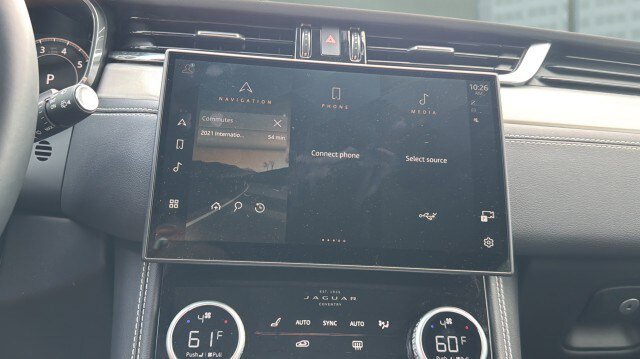 Used 2025 Jaguar F-PACE R-Dynamic S AWD/4WD image 25