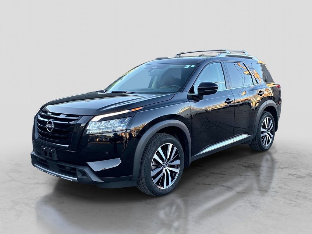 Certified 2024 Nissan Pathfinder Platinum w/ Black Appearance Package