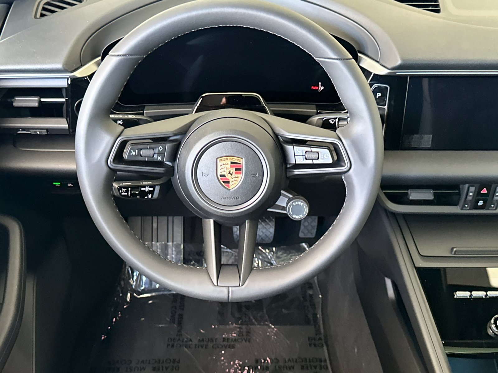 New 2026 Porsche Macan Electric RWD image 21