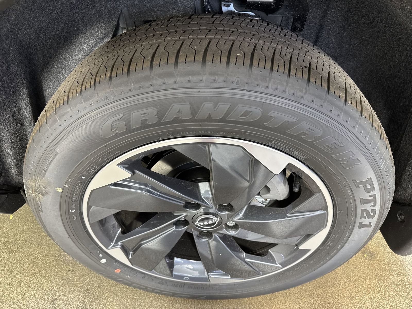 New 2026 Nissan Rogue SV w/ SV Premium Package image 6