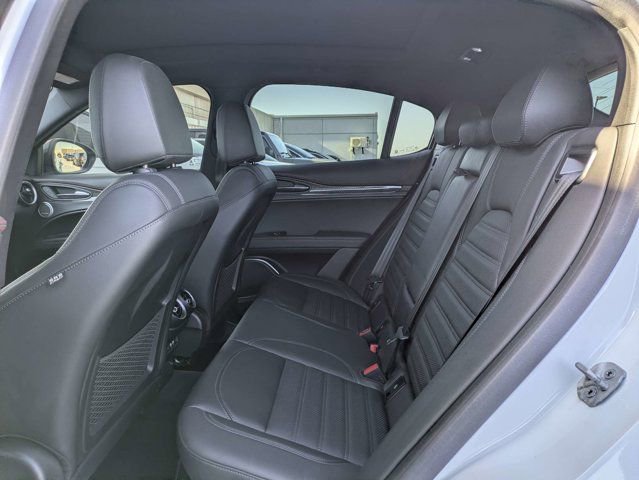 Used 2023 Alfa Romeo Stelvio Estrema AWD/4WD image 14