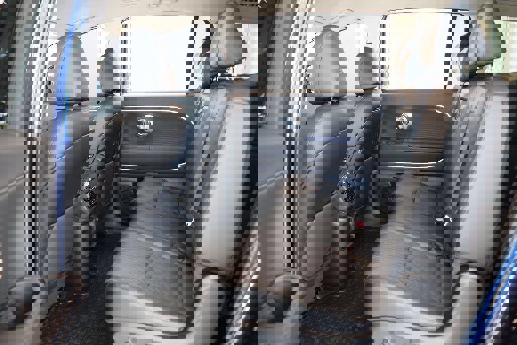 New 2026 Hyundai Ioniq 9 SEL image 8