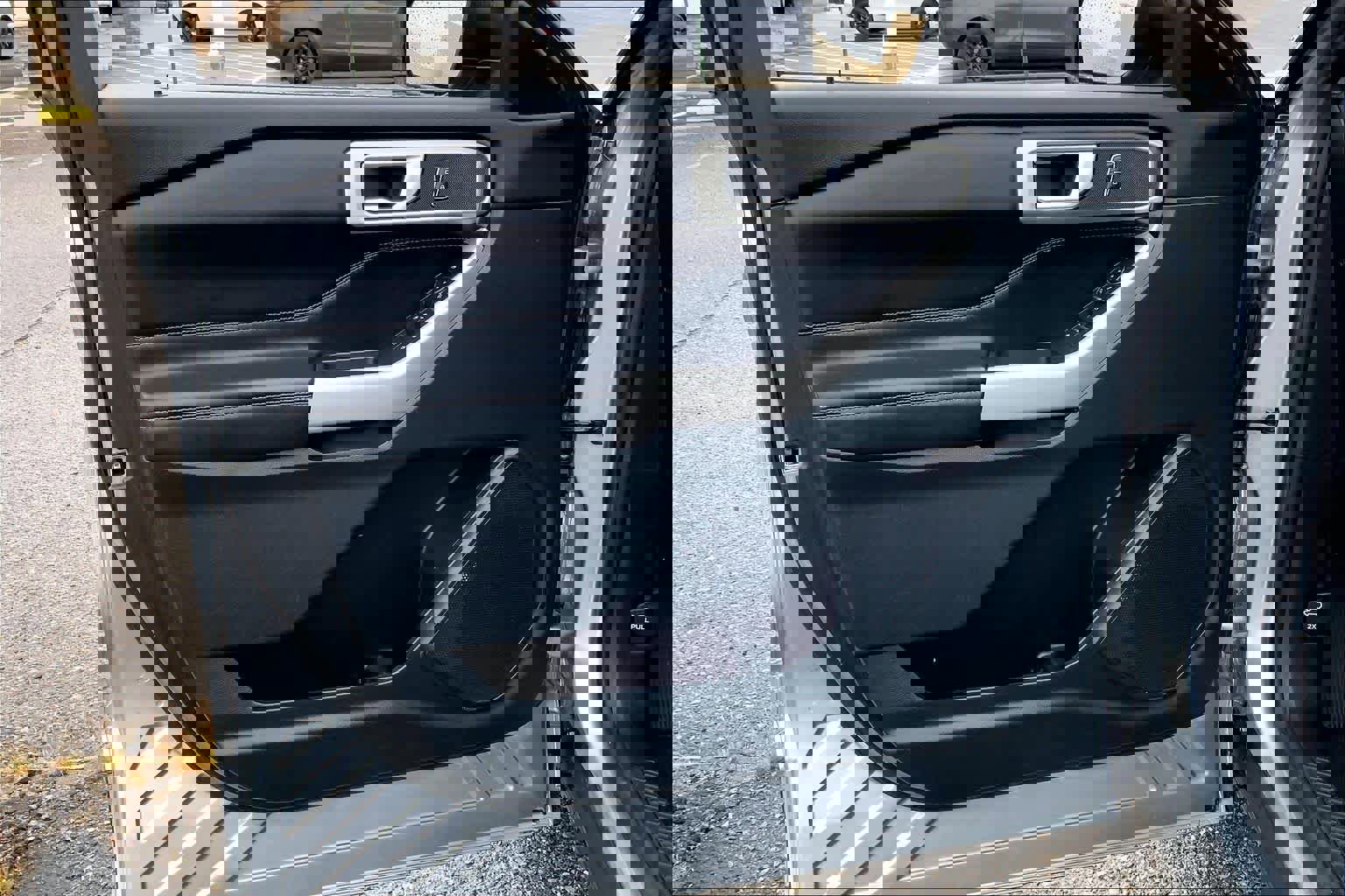 Used 2023 Ford Explorer XLT image 21