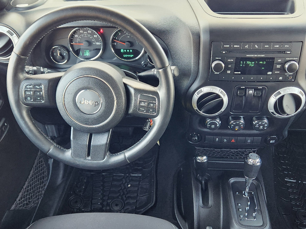 Used 2015 Jeep Wrangler Rubicon w/ Power Convenience Group image 25