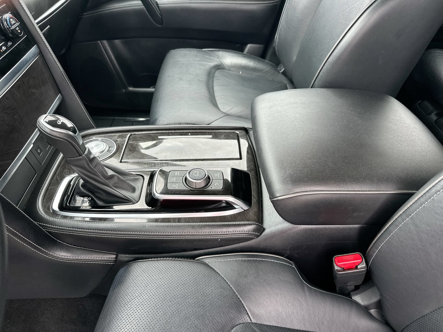 Used 2024 INFINITI QX80 Luxe RWD image 21